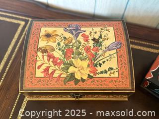 MaxSold Auction: Vintage Handmade Floral Paisley Jewlery Trinket Boxes - San Francisco (California, USA) SELLER MANAGED Estate Sale Online Auction - Kenwood Way