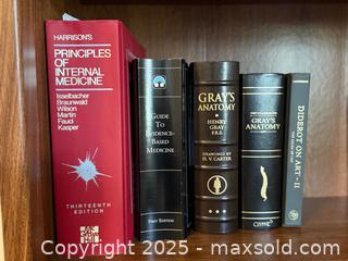 MaxSold Auction: Vintage Medical Books: Grays Anatomy, Principles of Internal Medicine, & More! - San Francisco (California, USA) SELLER MANAGED Estate Sale Online Auction - Kenwood Way