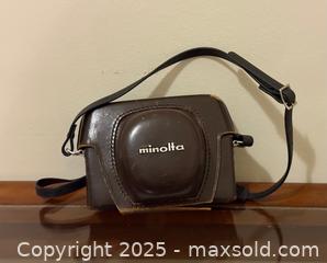 MaxSold Auction: Vintage Minolta Hi-Matic 7 Film Camera - San Francisco (California, USA) SELLER MANAGED Estate Sale Online Auction - Kenwood Way