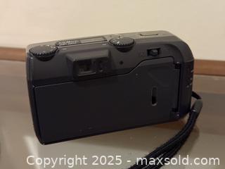 MaxSold Auction: Vintage Nikon Zoom 800 AF Point & Shoot 35mm Film Camera w/ 38-130mm lens - San Francisco (California, USA) SELLER MANAGED Estate Sale Online Auction - Kenwood Way