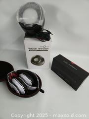 MaxSold Auction: Beats by Dre Headphones, Watch Winder, 3D Pen & Accessories - Toronto (Ontario, Canada) PARTNER MANAGED Downsizing Online Auction - Research Road (STORAGE)