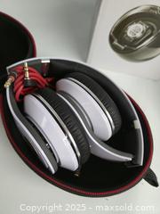 MaxSold Auction: Beats by Dre Headphones, Watch Winder, 3D Pen & Accessories - Toronto (Ontario, Canada) PARTNER MANAGED Downsizing Online Auction - Research Road (STORAGE)