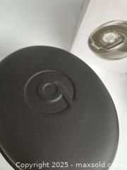 MaxSold Auction: Beats by Dre Headphones, Watch Winder, 3D Pen & Accessories - Toronto (Ontario, Canada) PARTNER MANAGED Downsizing Online Auction - Research Road (STORAGE)