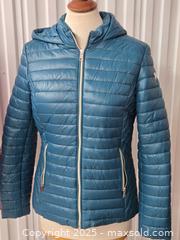 MaxSold Auction:  Guess (Teal) & Jackson Hole (Pink) Ladies Medium Jackets - Toronto (Ontario, Canada) PARTNER MANAGED Downsizing Online Auction - Research Road (STORAGE)