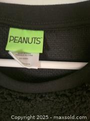 MaxSold Auction: Vans x Peanuts Sherpa Sweater with Backpack & Plush Keychain - Toronto (Ontario, Canada) PARTNER MANAGED Downsizing Online Auction - Research Road (STORAGE)