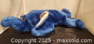 MaxSold Auction: 1998 Peanut Royal blue elephant beanie TY - Toronto (Ontario, Canada) SELLER MANAGED Reseller Online Auction - Falstaff Avenue (CONDO)