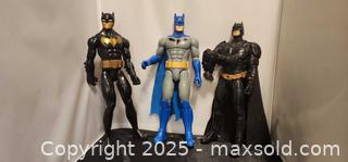 MaxSold Auction: Batman dark knight 3 figures  - Toronto (Ontario, Canada) SELLER MANAGED Reseller Online Auction - Falstaff Avenue (CONDO)
