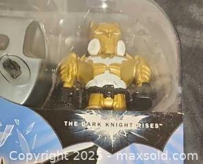 MaxSold Auction: Batman The Dark Knight Rises Apptivity - Toronto (Ontario, Canada) SELLER MANAGED Reseller Online Auction - Falstaff Avenue (CONDO)