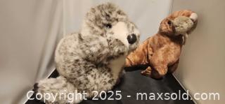 MaxSold Auction: Countessa Aristocrat Regina Seal Plush +Iceberg Augie Walrus  - Toronto (Ontario, Canada) SELLER MANAGED Reseller Online Auction - Falstaff Avenue (CONDO)