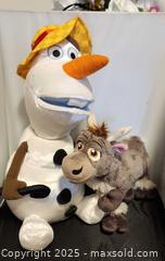 MaxSold Auction: Disney frozen Olaf and sven plush  - Toronto (Ontario, Canada) SELLER MANAGED Reseller Online Auction - Falstaff Avenue (CONDO)