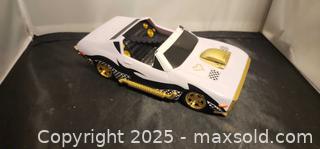 MaxSold Auction: MGA LOL Surprise Car White Gold *** No Remote** - Toronto (Ontario, Canada) SELLER MANAGED Reseller Online Auction - Falstaff Avenue (CONDO)