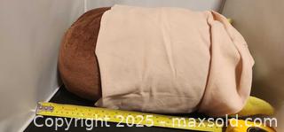 MaxSold Auction: Yoda Star Wars Plush Tsum Tsum Disney Store Limited approx 15inch  - Toronto (Ontario, Canada) SELLER MANAGED Reseller Online Auction - Falstaff Avenue (CONDO)