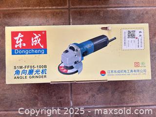 MaxSold Auction: 100mm ANGLE GRINDER 220V-50HZ 850W - Kingston (Ontario, Canada) SELLER MANAGED Downsizing Online Auction - Crossfield Avenue