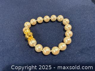 MaxSold Auction: Beautiful faux-pearl bracelet with KLIKIT magnetic clasp - Kingston (Ontario, Canada) SELLER MANAGED Downsizing Online Auction - Crossfield Avenue