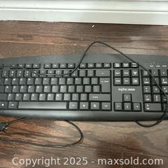 MaxSold Auction: Wired keyboard - Kingston (Ontario, Canada) SELLER MANAGED Downsizing Online Auction - Crossfield Avenue