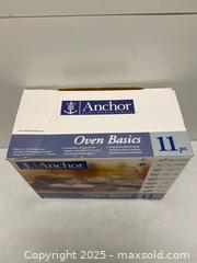 MaxSold Auction: Anchor Hocking Oven Basics 11-Piece Glass Bakeware Set - Vancouver (British Columbia, Canada) SELLER MANAGED Reseller Online Auction - East 7th Avenue (STORAGE)