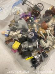 MaxSold Auction: LEGO Minifigures & Parts Mixed Lot (Bulk) - Vancouver (British Columbia, Canada) SELLER MANAGED Reseller Online Auction - East 7th Avenue (STORAGE)