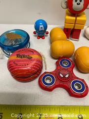 MaxSold Auction: Lot includes two quality calculators from well-known brands HP and Sharp, ideal for financ - Vancouver (British Columbia, Canada) SELLER MANAGED Reseller Online Auction - East 7th Avenue (STORAGE)