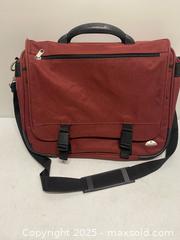 MaxSold Auction: Samsonite Messenger / Laptop Bag with Shoulder Strap  - Vancouver (British Columbia, Canada) SELLER MANAGED Reseller Online Auction - East 7th Avenue (STORAGE)
