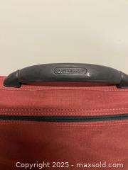 MaxSold Auction: Samsonite Messenger / Laptop Bag with Shoulder Strap  - Vancouver (British Columbia, Canada) SELLER MANAGED Reseller Online Auction - East 7th Avenue (STORAGE)