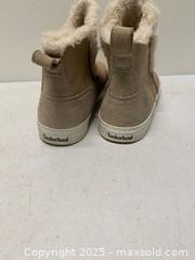 MaxSold Auction: Timberland Women’s Suede Ankle Boots with Faux Fur Lining  - Vancouver (British Columbia, Canada) SELLER MANAGED Reseller Online Auction - East 7th Avenue (STORAGE)