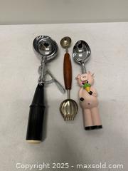 MaxSold Auction: Vintage Ice Cream Scoops & Novelty Spoon Lot - Vancouver (British Columbia, Canada) SELLER MANAGED Reseller Online Auction - East 7th Avenue (STORAGE)