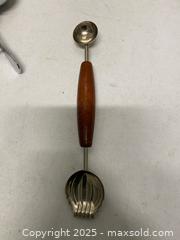 MaxSold Auction: Vintage Ice Cream Scoops & Novelty Spoon Lot - Vancouver (British Columbia, Canada) SELLER MANAGED Reseller Online Auction - East 7th Avenue (STORAGE)