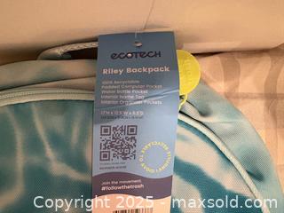 MaxSold Auction: Backpack Lot 26 - Bear (Delaware, USA) SELLER MANAGED Downsizing Online Auction - Donna Marie Way