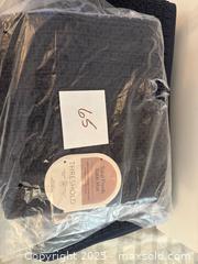 MaxSold Auction: Bath Mats Lot 65 - Bear (Delaware, USA) SELLER MANAGED Downsizing Online Auction - Donna Marie Way