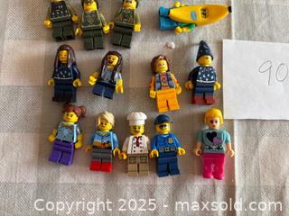 MaxSold Auction: Lego Minifig Set Lot 90 - Bear (Delaware, USA) SELLER MANAGED Downsizing Online Auction - Donna Marie Way