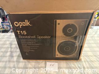 MaxSold Auction: Polk T15 Bookshelf Speakers Lot 55 - Bear (Delaware, USA) SELLER MANAGED Downsizing Online Auction - Donna Marie Way