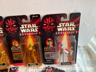 MaxSold Auction: Sealed Star Wars Figures Lot 79 - Bear (Delaware, USA) SELLER MANAGED Downsizing Online Auction - Donna Marie Way