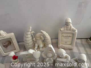 MaxSold Auction: Snow Baby Lot 6 - Bear (Delaware, USA) SELLER MANAGED Downsizing Online Auction - Donna Marie Way