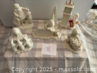 MaxSold Auction: Snow Baby Lot 8 - Bear (Delaware, USA) SELLER MANAGED Downsizing Online Auction - Donna Marie Way