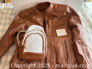 MaxSold Auction: Women’s L Leather Jacket and Bag Lot 73 - Bear (Delaware, USA) SELLER MANAGED Downsizing Online Auction - Donna Marie Way