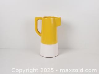 MaxSold Auction: Large Ceramic Jug Vase - Toronto (Ontario, Canada) SELLER MANAGED Downsizing Online Auction - Esandar Drive (STORAGE)