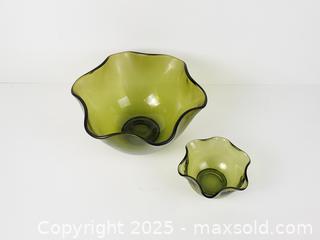 MaxSold Auction: Vintage Anchor Hocking Olive Green Chip-n-Dip Set - Toronto (Ontario, Canada) SELLER MANAGED Downsizing Online Auction - Esandar Drive (STORAGE)