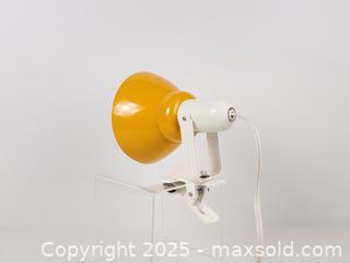 MaxSold Auction: Vintage Clip-on Spotlight Lamp - Toronto (Ontario, Canada) SELLER MANAGED Downsizing Online Auction - Esandar Drive (STORAGE)