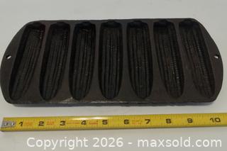 MaxSold Auction: Cast Iron 7 Stick Cornstick Pan - Lakeland (Florida, USA) SELLER MANAGED Reseller Online Auction - Dove Meadow Trail