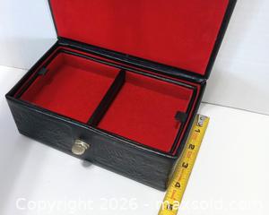 MaxSold Auction: Men's Roman Inspired Velvet Lined Box - Lakeland (Florida, USA) SELLER MANAGED Reseller Online Auction - Dove Meadow Trail