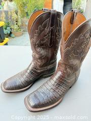 MaxSold Auction: Ariat Men's Western / Cowboy Boots, Square Toe — Size Unknown - Los Angeles (California, USA) PARTNER MANAGED Downsizing Online Auction - W 88th Place