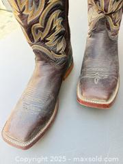 MaxSold Auction: Ariat Size 10 D Dark Brown Square Toe Mid-Calf Boots - Los Angeles (California, USA) PARTNER MANAGED Downsizing Online Auction - W 88th Place