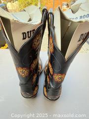 MaxSold Auction: Durango Women's Snip Toe Floral Embroidered Cowboy Boots - Los Angeles (California, USA) PARTNER MANAGED Downsizing Online Auction - W 88th Place