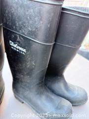 MaxSold Auction: LaCrosse / Servus Knee-High Black Rubber Work Boots Size 10 - Los Angeles (California, USA) PARTNER MANAGED Downsizing Online Auction - West 88th Place