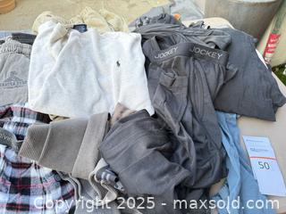 MaxSold Auction: Lot of 12–15 Mixed Lounge Pants / Sweatpants (Mostly M) - Los Angeles (California, USA) PARTNER MANAGED Downsizing Online Auction - W 88th Place