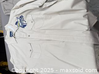 MaxSold Auction: Lot of 4 Men's Long-Sleeve Button-Up Shirts - Los Angeles (California, USA) PARTNER MANAGED Downsizing Online Auction - West 88th Place
