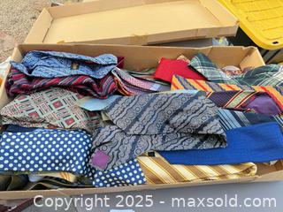 MaxSold Auction: Lot of Approx. 20 Men's Neckties - Los Angeles (California, USA) PARTNER MANAGED Downsizing Online Auction - West 88th Place