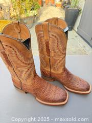 MaxSold Auction: Lucchese Men's 9.5D Brown/Tan Leather Western Square-Toe Boots - Los Angeles (California, USA) PARTNER MANAGED Downsizing Online Auction - W 88th Place