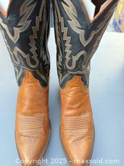 MaxSold Auction: Lucchese Men's Two-Tone Leather Western Boots Size 10 D - Los Angeles (California, USA) PARTNER MANAGED Downsizing Online Auction - W 88th Place