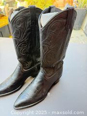 MaxSold Auction: Men's Black Leather Cowboy Western Boots Size 9 M - Los Angeles (California, USA) PARTNER MANAGED Downsizing Online Auction - West 88th Place